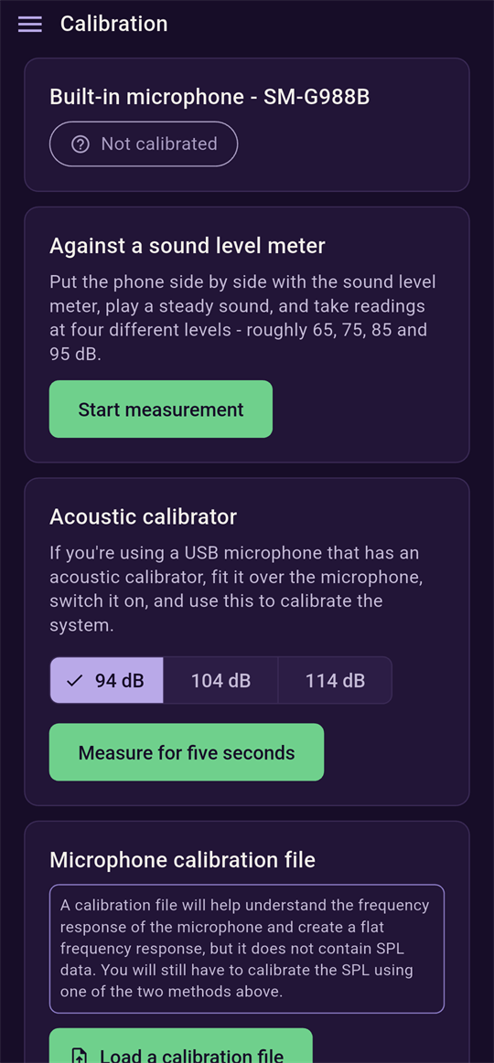 The Calibration screen, showing microphone status, the comparison and acoustic calibrator cards